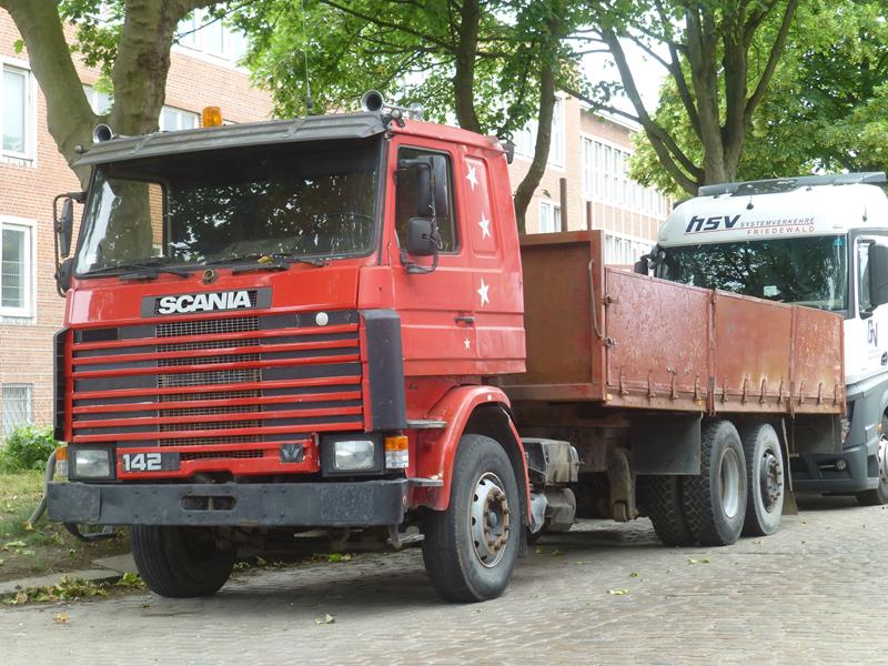 Scania 142M Pritsche Rot 1 (Copy).jpg