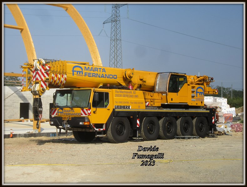 Liebherr LTMXXXX Fernando Marta 001.jpg