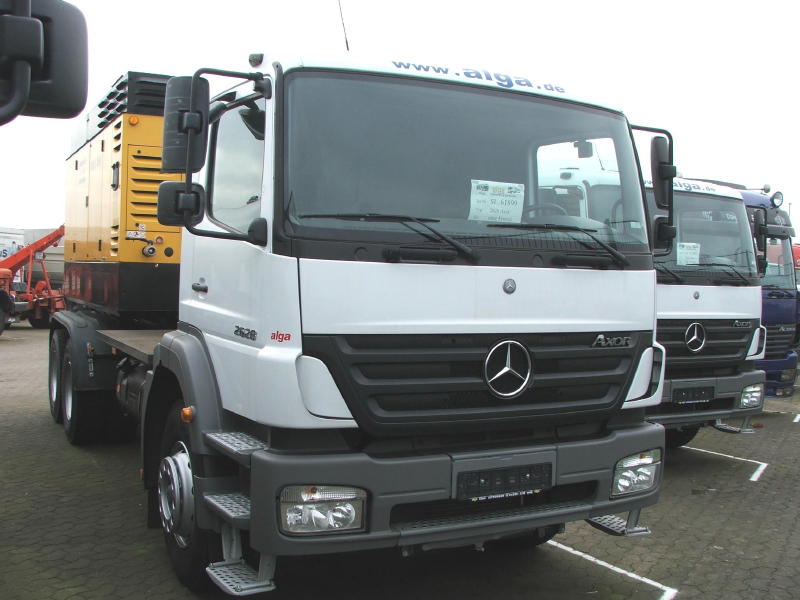 MB AXOR 001 (2) (2).jpg