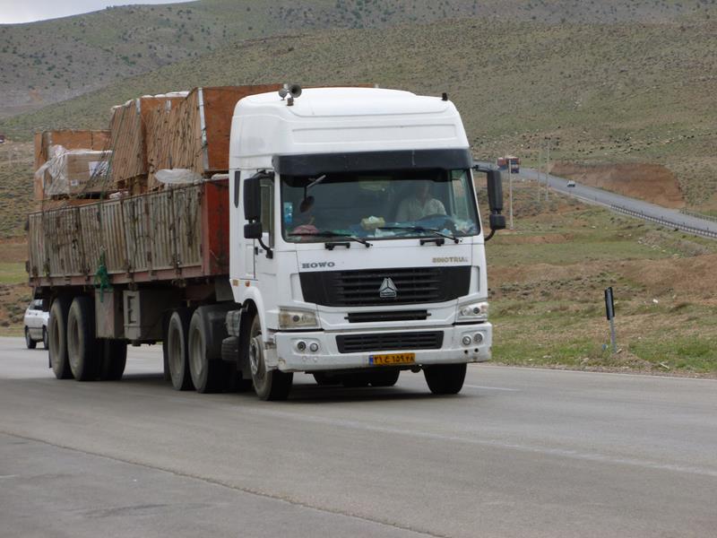 Howo Sinotruck Weiss Iran 1 (Copy).jpg