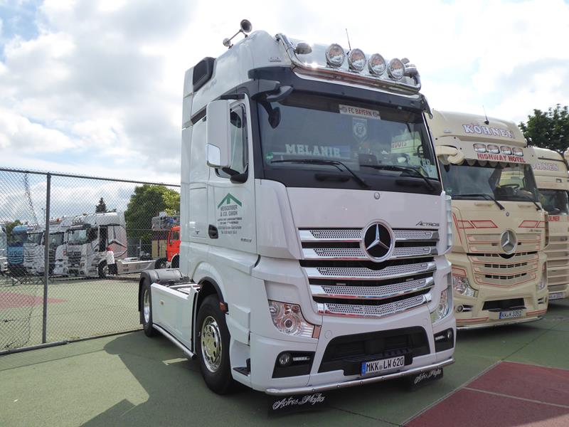 MB Actros 1853 MP4 Weisgerber 1 (Copy).jpg