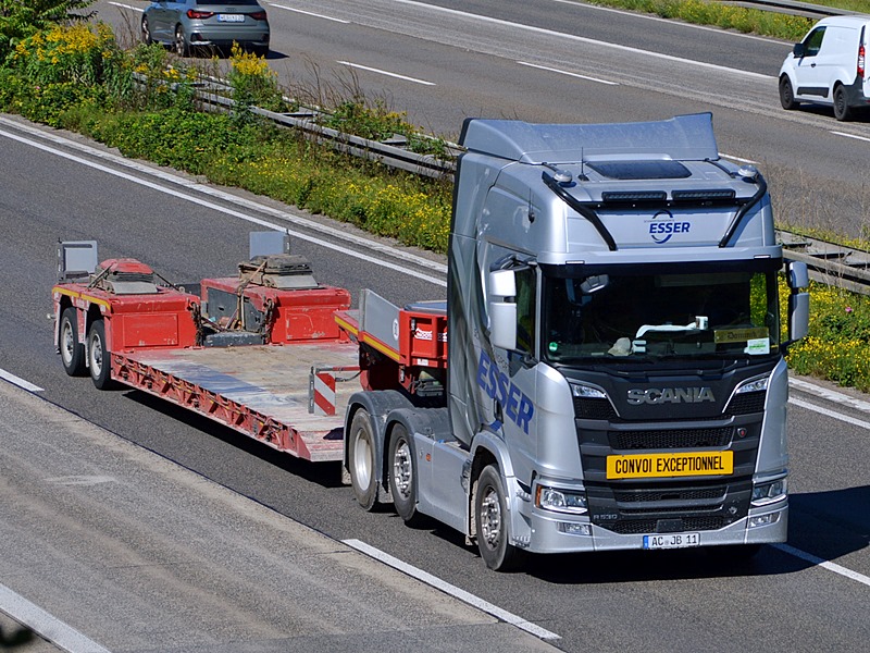 ESSER, AC-JB 11 0112.jpg