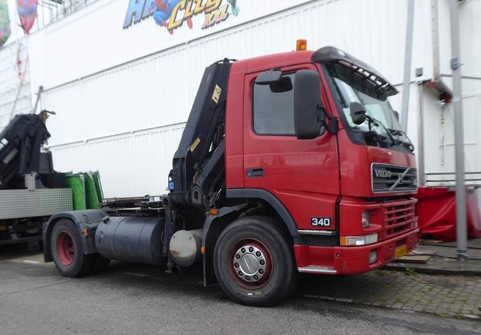 Volvo FM 12 340 Schausteller Holland 2 (Copy).jpg