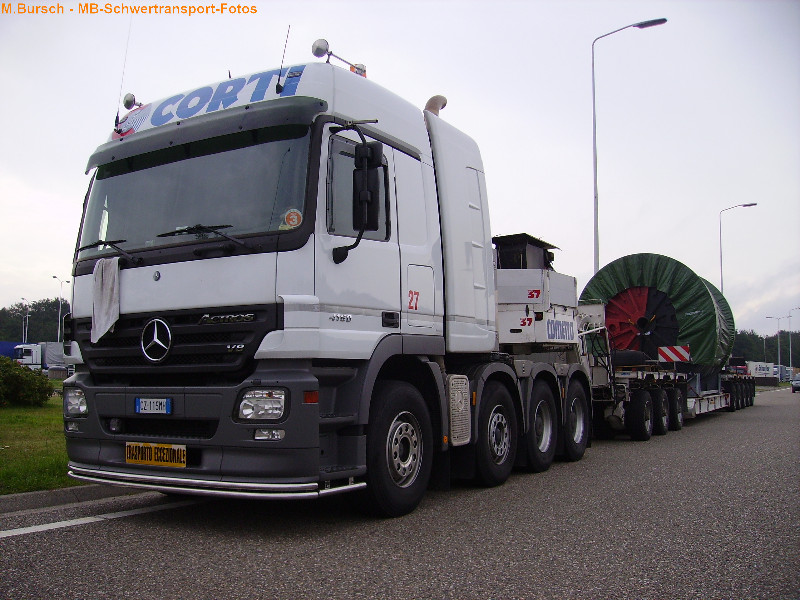  MB-Actros-4160-SLT-MP2-Corti-27-Bursch-0
80807-02.jpg