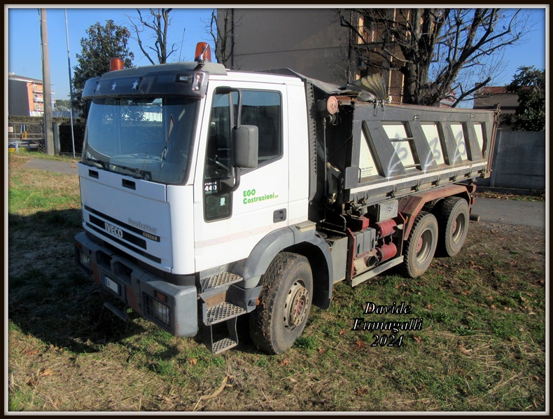 Iveco Eurotrakker Cursor 380E44 EGO Costruzioni 001.jpg