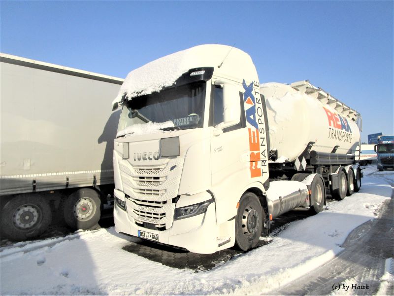 Iveco S 460 S-Way - Reax Transportex.jpg