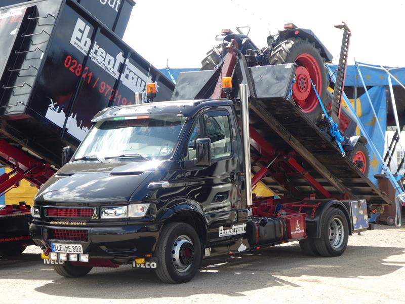 Iveco Daily MK3 Abrollkipper Ehrentraut 1 (Copy).jpg