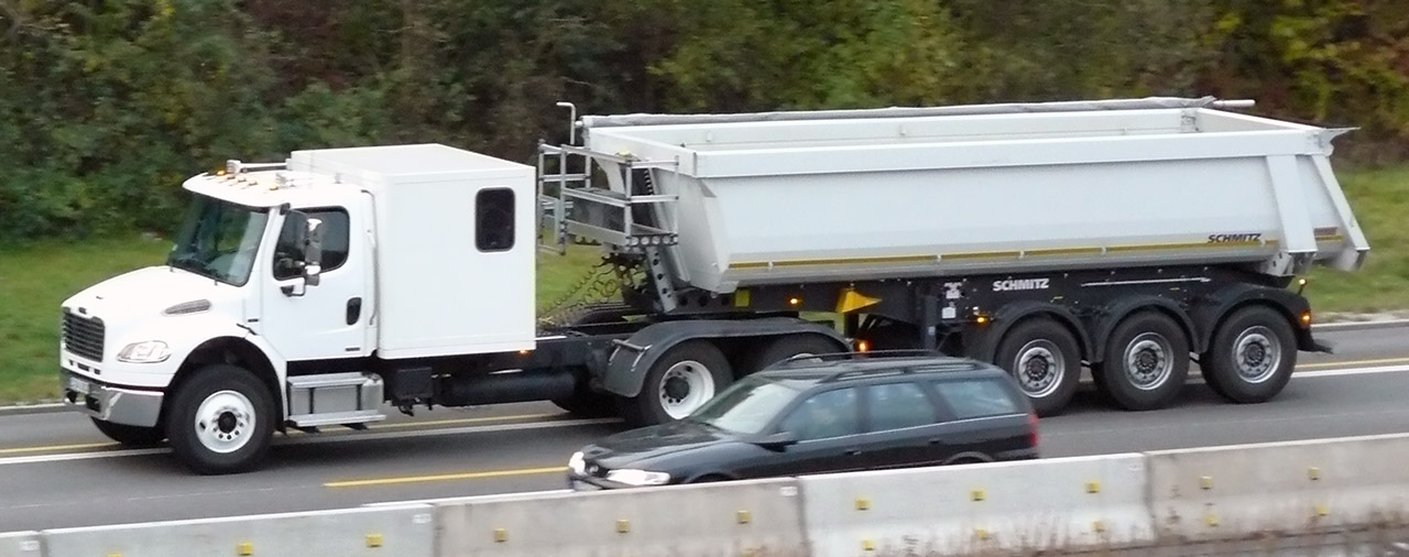 Baumaschinenbilder De Forum Lastwagen Aus Aller Welt Amerikanische Trucks In Europa