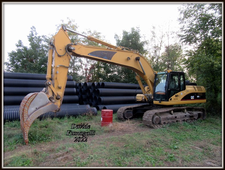 Caterpillar 325D Cerri (1).jpg