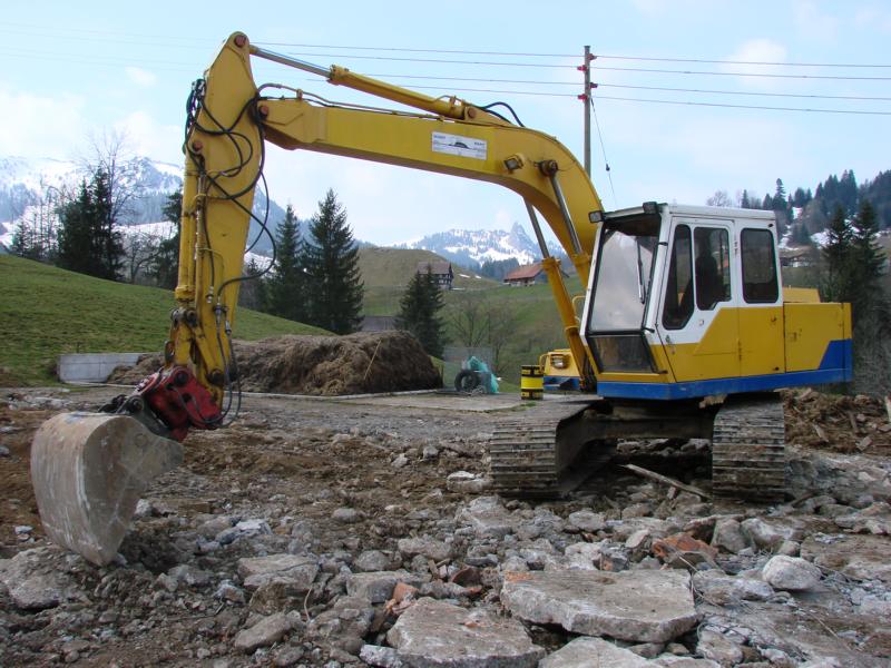 Kobelco K905A.jpg