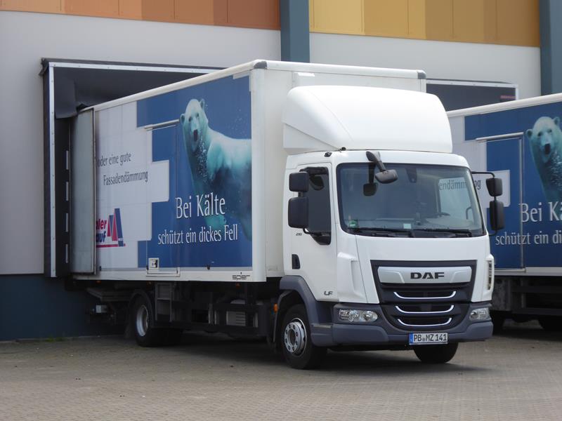 DAF LF 210 E6 Koffer Weiss 1 (Copy).jpg