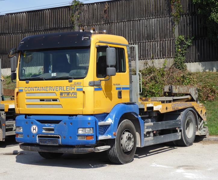 Steyr TGA 18.310 Wibau 1 (Copy).jpg