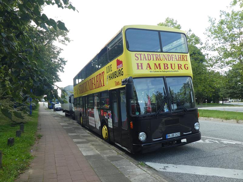 MAN SD 200 Stadtrundfahrt Hamburg Gelb-Black 2 (Copy).jpg