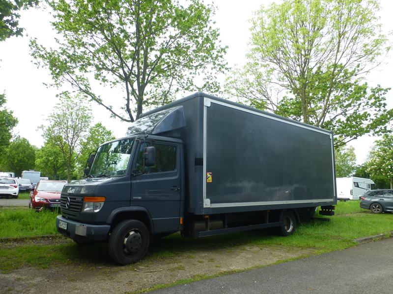 MB Vario 816D Koffer Grau 2 (Copy).jpg