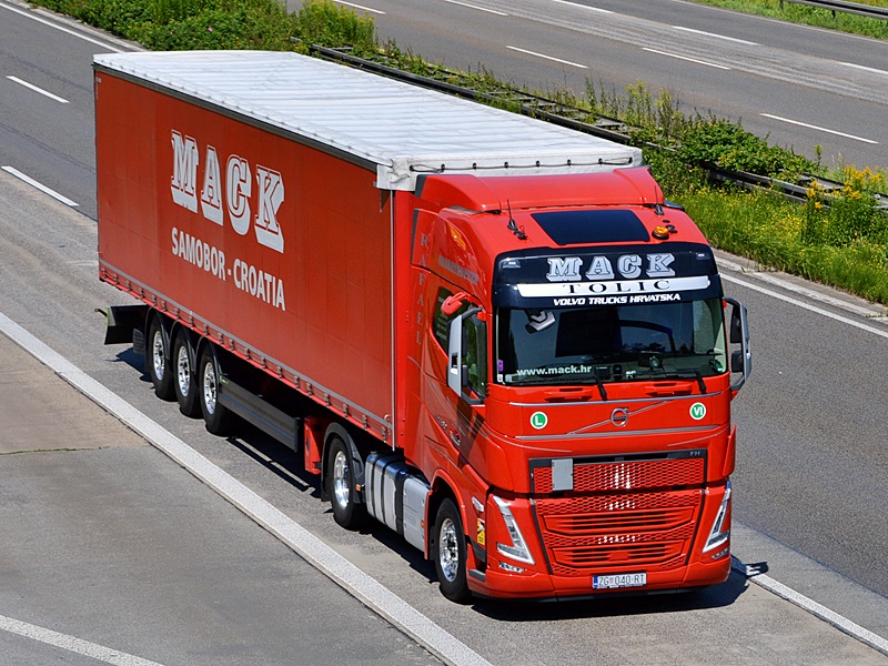 MACK, ZG 040 RT, HR 0105.jpg