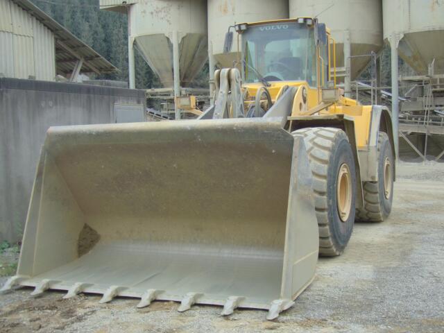 caricatore L220 E volvo Attachment