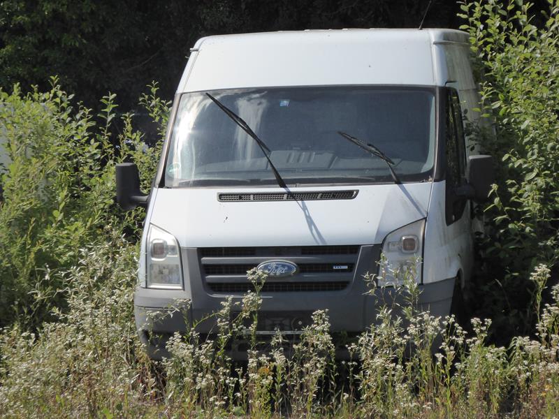 Ford Transit MK6 Weiss 1 (Copy).jpg