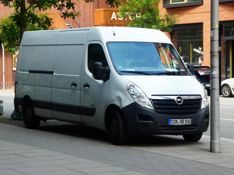 Opel Movano B Weiss 7 (Copy).jpg
