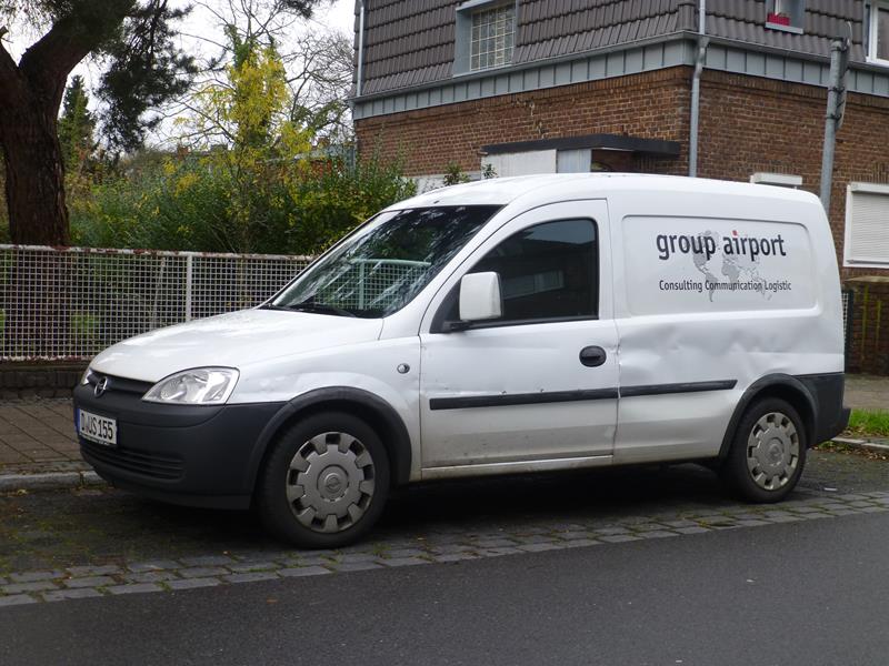 Opel Combo C Weiss 2 (Copy).jpg