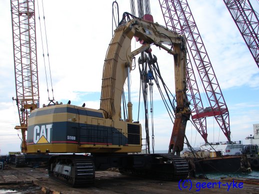 cat 5110b tripple.jpg