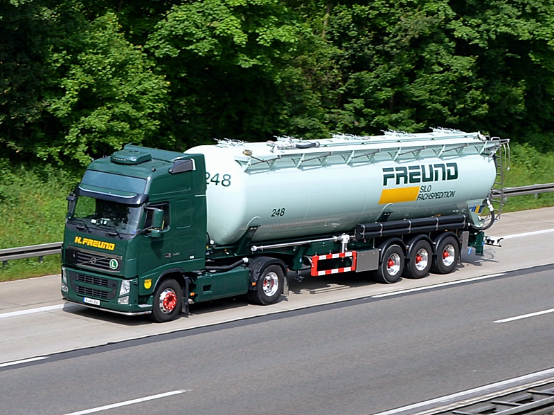 FREUND 248 0108.jpg