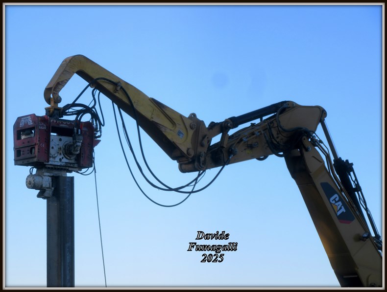 Caterpillar 340F Colombo Severo (7).jpg