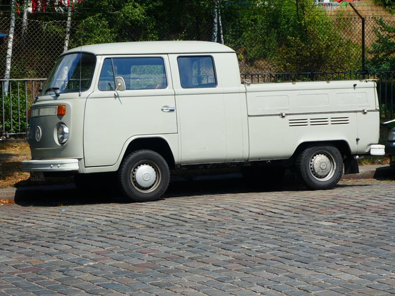 VW T2b Doka Grau 2 (Copy).jpg
