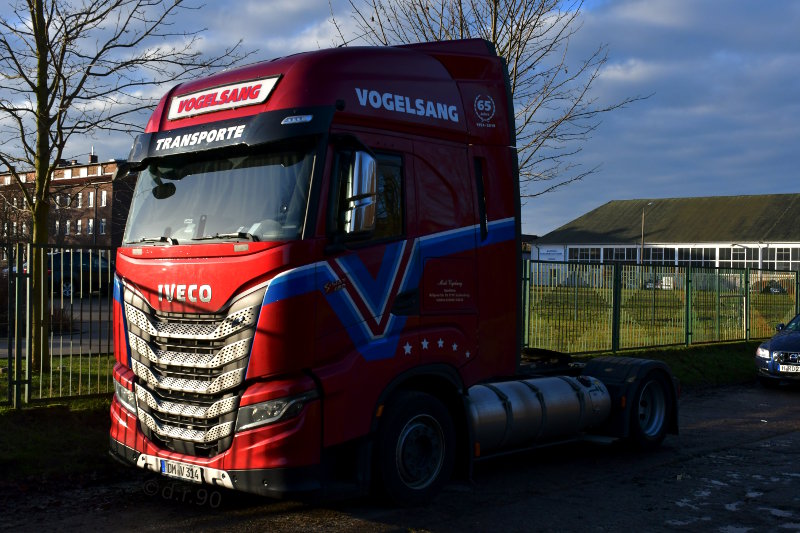 Iveco S-Way NP 460 Vogelsang.jpg