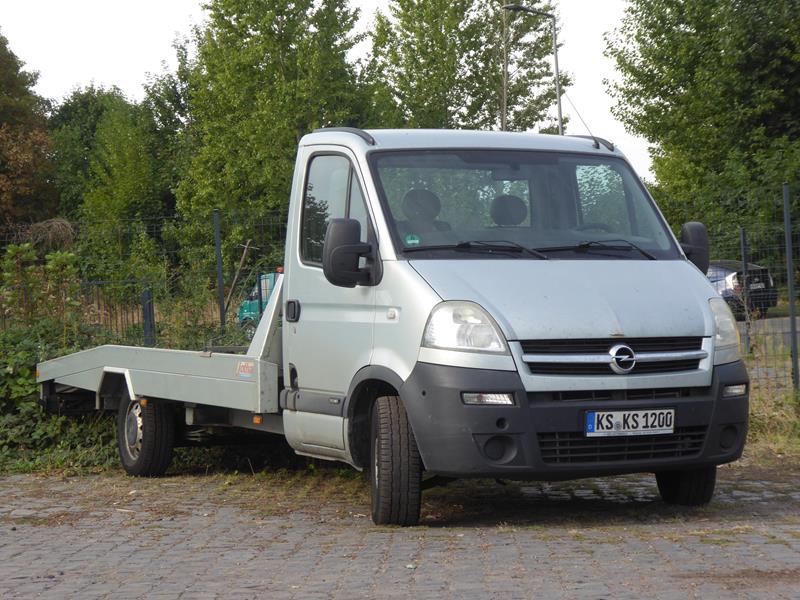 Opel Movano B Abschleppwagen Silber 8 (Copy).jpg