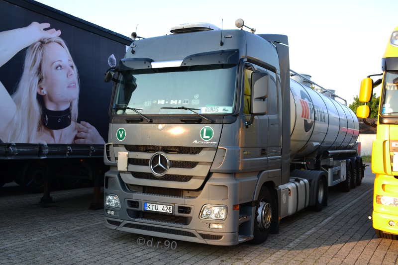 MB Actros MPIII LH 1841 PETVA[LT].jpg