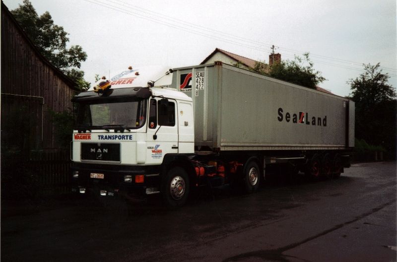 1990 - Seecontainer-Transporte.jpg