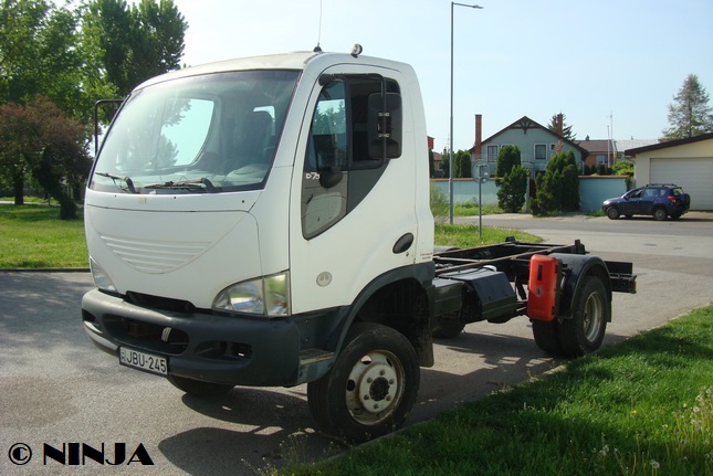 Avia_D75_4x4_ch_06.jpg