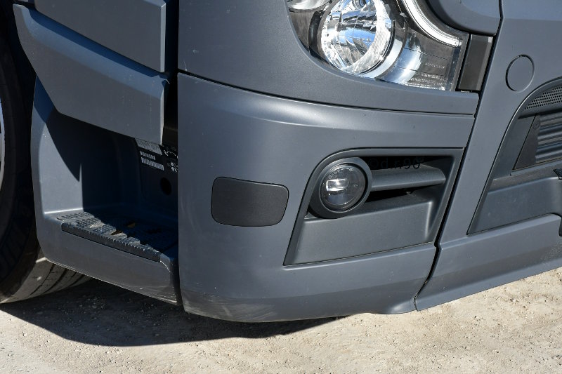 MB Actros L 1845 Gigspace Cassau[2].jpg