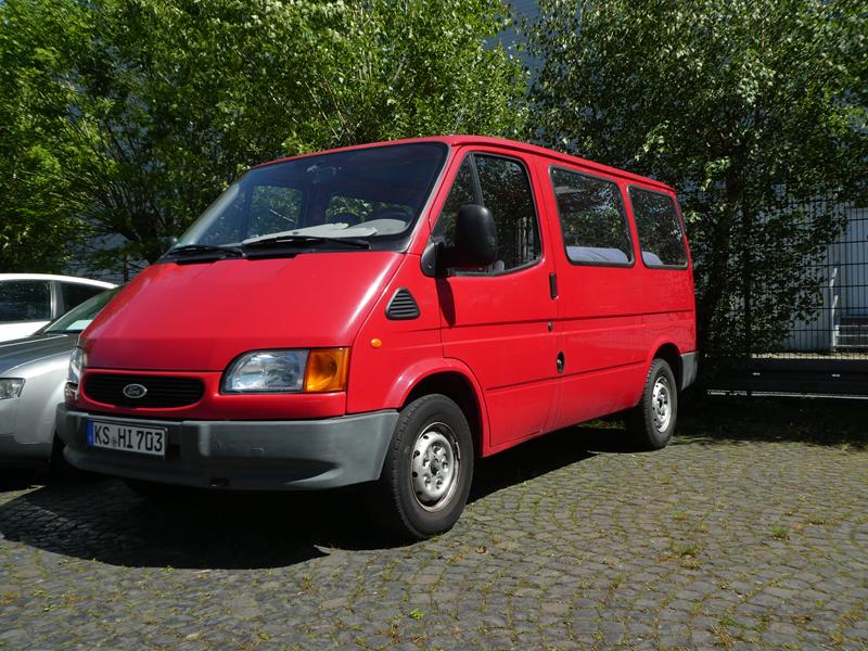 Ford Transit MK4 Rot 4 (Copy).jpg