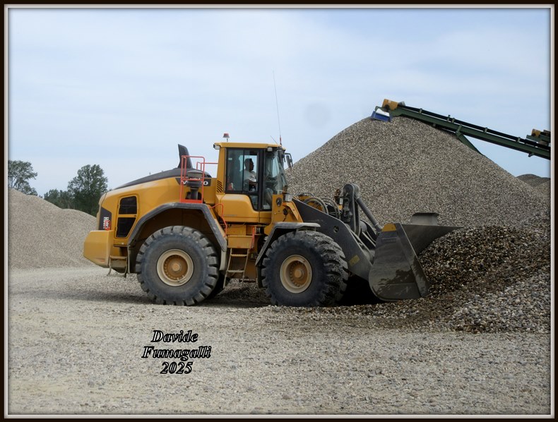 Volvo L180 Pesa (6).jpg