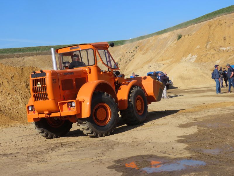 b 11 hanomag.jpg