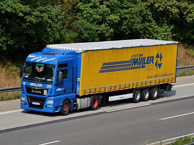 MÜLLER, ROBERT 295 0145.jpg