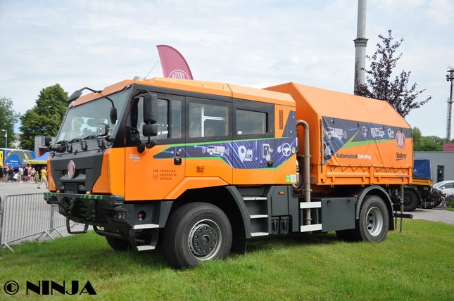 T_815-7_Force_4x4.2_UN_V_Autonom_AI_02.jpg