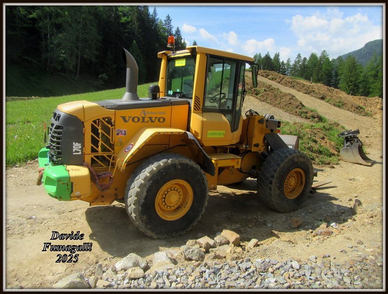 Volvo L70F Lanfranchi 002.jpg