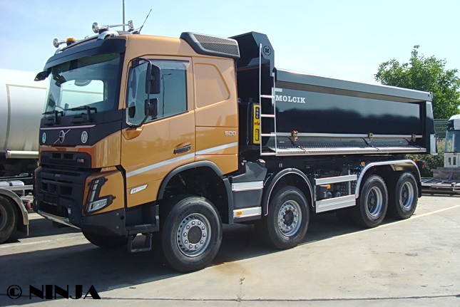 Volvo_FMX500_E6_8x6_S1_Molcik_01.jpg