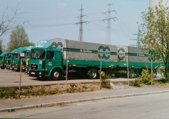 Knoche 4.jpg