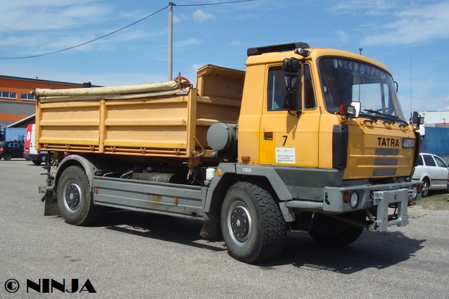 T_815-2_4x4.1_S3_AI_01.jpg