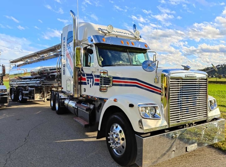 Freightliner.jpg