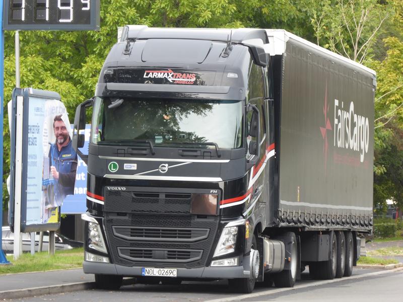 Volvo FH 500 E6 Larmax Trans 1 (Copy).jpg