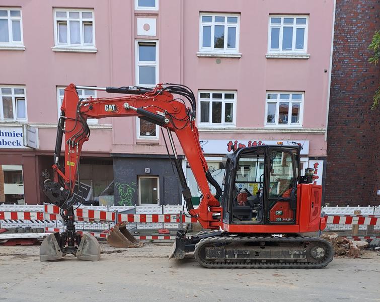 Caterpillar 308 Rot 1 (Copy).jpg