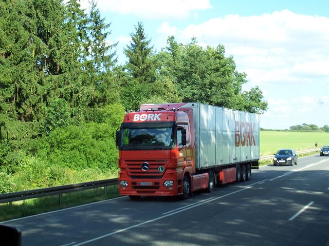 MB Actros 1846 MP2 Bork 2.jpg