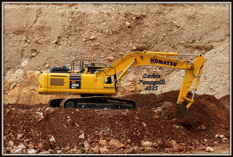 Komatsu 360 (1).jpg