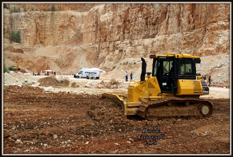 komatsu D51EXi (3).jpg