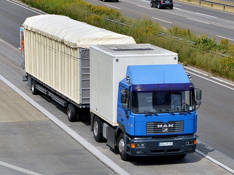 Schausteller, MAN F2000, DAU-PR 265 0321.jpg