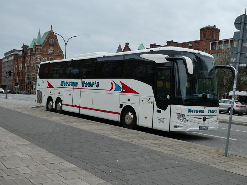 Mercedes Tourismo Herzum Tours 1 (Copy).jpg